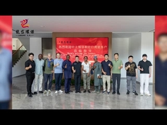 Herzlich willkommen, Sergeant Führer und nigerianische Kunden zu besuchen und zu führen!