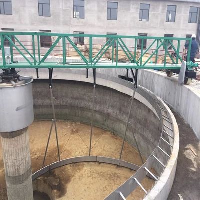 Edelstahl 304 verschob Center Drive-Schlamm-Schaber-Abwasseraufbereitungs-Maschine