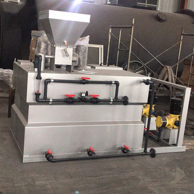 Kasten 500L/H drei integrierte PAM Dry Powder Automatic Dosing-Gerät-Abwasseraufbereitung