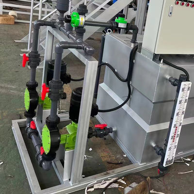 Anpassung 6000L / H Automatisches chemisches Dosiergerät Pulverdosiermaschine