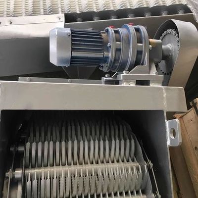 Wasserbehandlungs-Drehstangen-Schirm