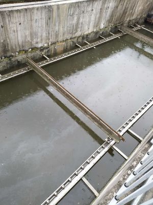 4.5m reisendes Brücken-Schlamm-Schaber-nicht metallisches Pütting-Abfallmaterial