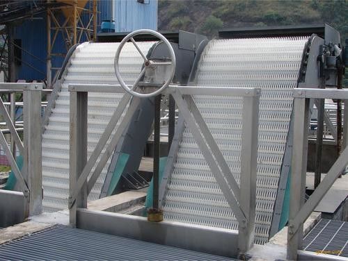 Städtischer Abwasser-Stangen-Wohnschirm, ordentliche Struktur-Stangen-Schirm-Rührstange