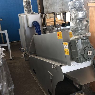 Schlamm-Entwässerungsmaschine der Schrauben-45m3/h, Kohlenstoffstahl-Entwässerungsspindelpresse-Maschine